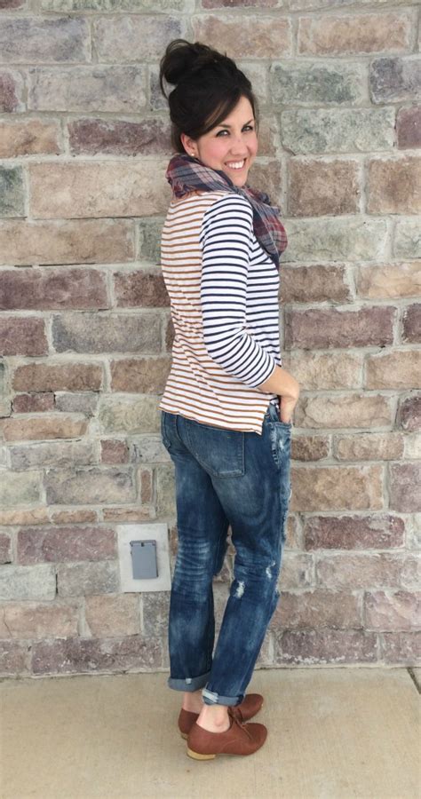 what i wore real mom style mixing plaid and stripes realmomstyle momma in flip flops