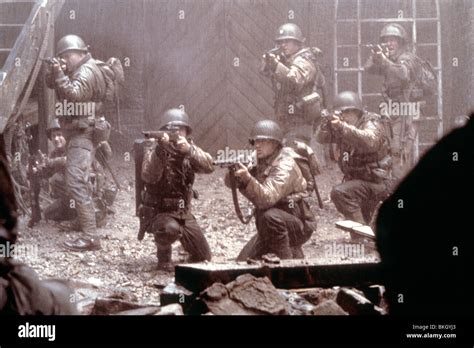 Saving Private Ryan 1998 Jeremy Davies Tom Sizemore Barry Pepper