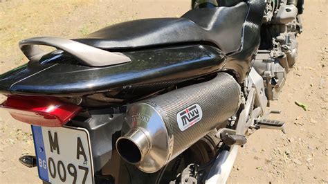 The fierce machine keeps you ahead of others. Honda hornet - YouTube