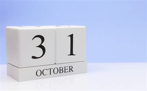 Premium Photo October 31st Day 31 Of Month Daily Calendar On White