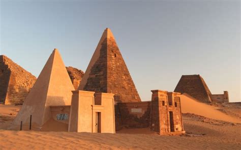 Trazee Travel The Meroe Pyramids In Sudan Trazee Travel