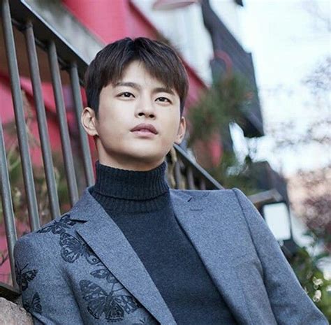Hannah gulingan malana oct 04 2015 5:50 am he has an amazing talent in singing and acting.and i think hes a full package as a. Seo In Guk（画像あり） | ソイングク, 國