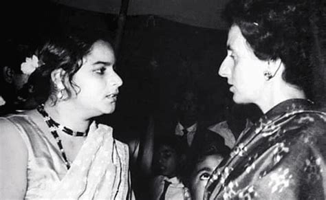 Shah Rukh Khans Mother Lateef Fatima Khans Picture With Indira Gandhi Goes Viral