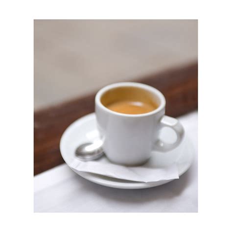 Semilla del cafeto, amarga y de propiedades excitantes. café solo - Benito Cash