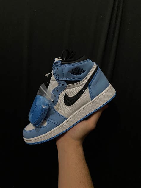 Jordan 1 Carolina Blue Sneakers