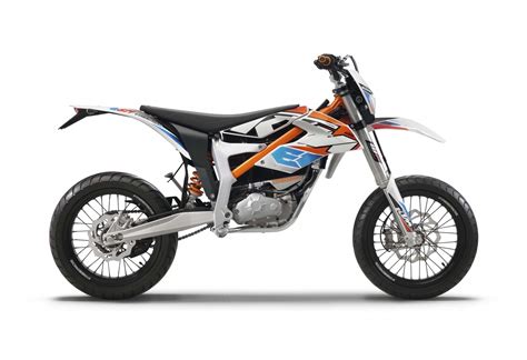 Check out expert reviews, images, videos and set an alert for upcoming ktm check out the 2021 ktm price list in the malaysia. 2015 KTM Freeride E-SM - A Proper Electric Supermoto ...