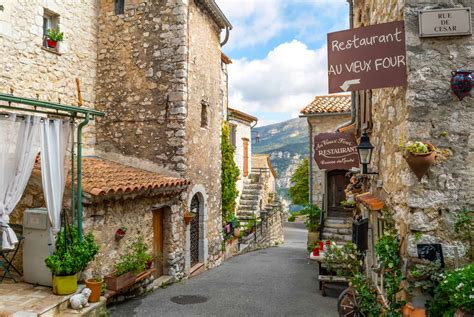 Les plus beaux villages de Provence les 20 villages à ne pas manquer