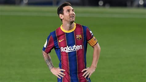 ljoˈnel anˈdɾes ˈmesi known as leo messi; El PSG anunciaría fichaje de Lionel Messi