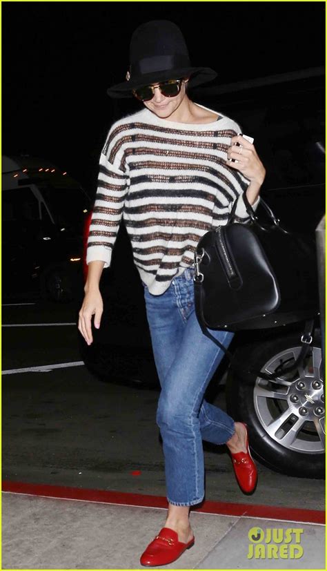 Photo Katie Holmes Debuts Pixie Cut Photo Just Jared Entertainment News