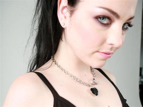 Twisteds Wallpapers Amy Lee
