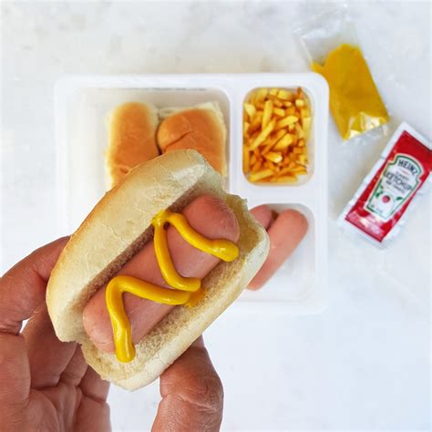 Hot Diggity Dog Fun In A Bun With Lunchmate Hot Dogs Listen To Lena