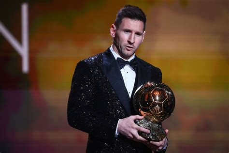 Lionel Messi Gana Su Séptimo Balón De Oro Galería Fotográfica