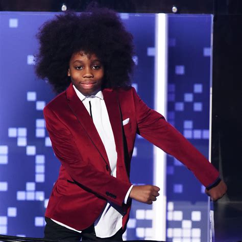 Diana Ross Grandson Raif Steals The Grammy Awards Show And It S Not