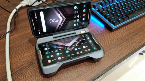 The Asus Rog Phone Brings Binned Cpus And Ultrasonic Shoulder Buttons