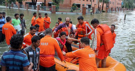 Ndrf Sends 20 More Teams Rescues 10000 Stranded Flood Victims