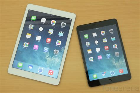 Apple Ipad Air Vs Ipad Mini With Retina Display Photo Gallery