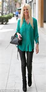 Tara Reid Reveals Extremely Skinny Frame In Leather Trousers Daily