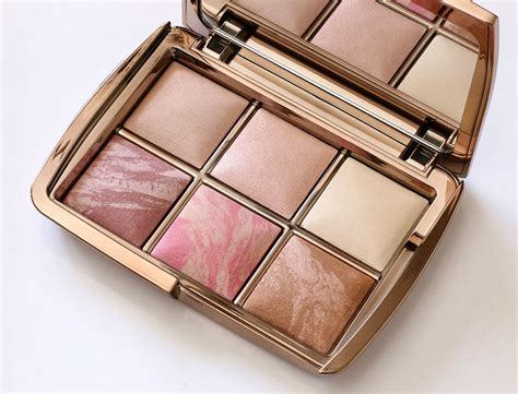 Check out our 'foundation' story highlights to find out which would hourglass cosmetics on instagram: Hourglass ambient lighting edit palette - Keukentafel ...