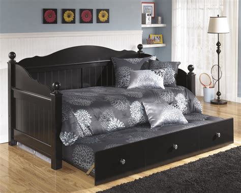 Search over 20 flats and houses for sale from owners, estate agents and developers in essex. Jaidyn - Day Bed | B150-80 | Daybed | Price Busters Furniture