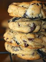 Don't you always find chocolate chip cookies a bit 'blah' ? sugar & spice: Chocolate Chip Oreo Cookies