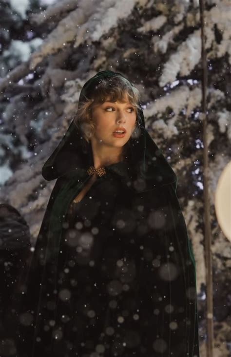 Taylor Swift Snow On The Beach 🎶 In 2023 Taylor Swift Videos