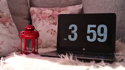 طريقة تحميل الساعة الرقمية Flip Clock Screensaver Youtube