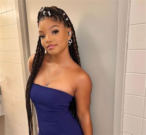Halle Bailey Enjoys A Day At Walt Disney World Before Performing “part