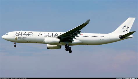 Airbus A330 343 Star Alliance Singapore Airlines Aviation Photo
