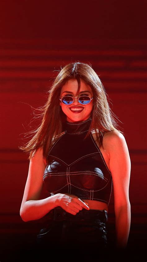 Selena Gomez American Gorgeous Live Concert Show Singer Smile HD