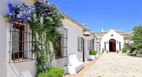 Casas rurales en malaga, alojamientos rurales con mejor precio, turismo rural barato. Cortijo Capellanía | Casa Rural en Yunquera (Málaga)