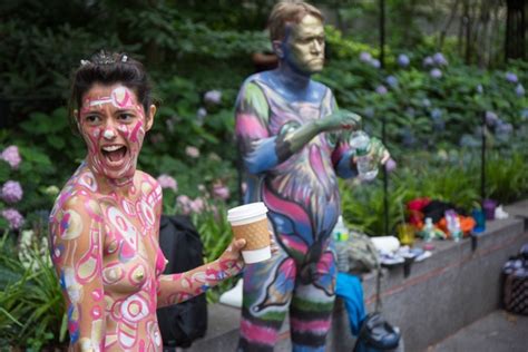 Nsfw Photos Totally Naked People Got Painted In Midtown Nyc Hot