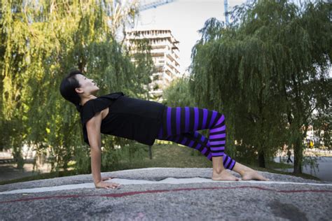 Sculpt Your Bum With The Pin Up Pose Yoga Moves Toronto Star