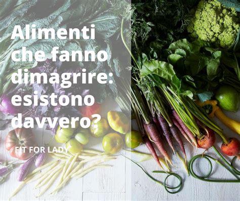 Oltre a prestare un minimo di attenzione all'alimentazione, si può ricorrere a qualche metodo per assottigliare le cosce, come la doccia fredda, vero e proprio 'rimedio della nonna', riattivando così la circolazione e tonificando la pelle. ALIMENTI CHE FANNO DIMAGRIRE: ESISTONO DAVVERO? | Fit For Lady