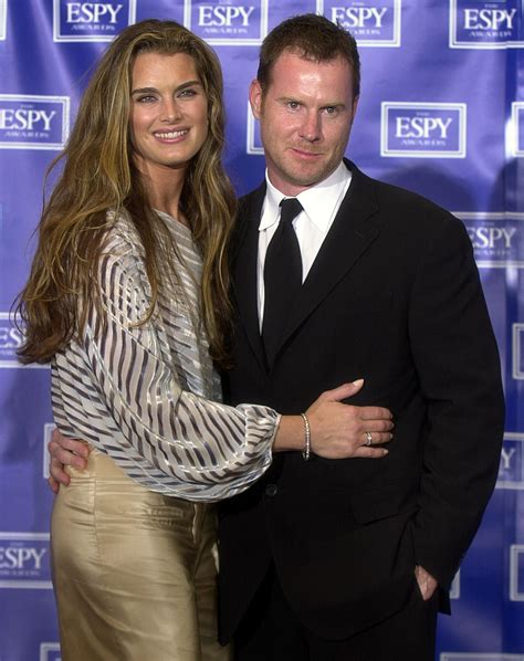Who Is Chris Henchy Everything About Brooke Shields Husband Lupon