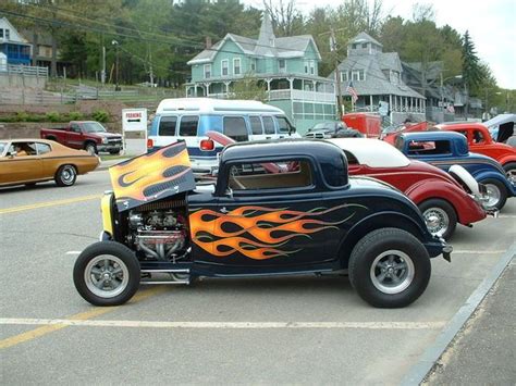 Hot Rod With Flames Hot Rods Cars Hot Rods Classic Traditional