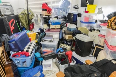 10 Signs You Have Too Much Stuff Annacis Lock Up Storage