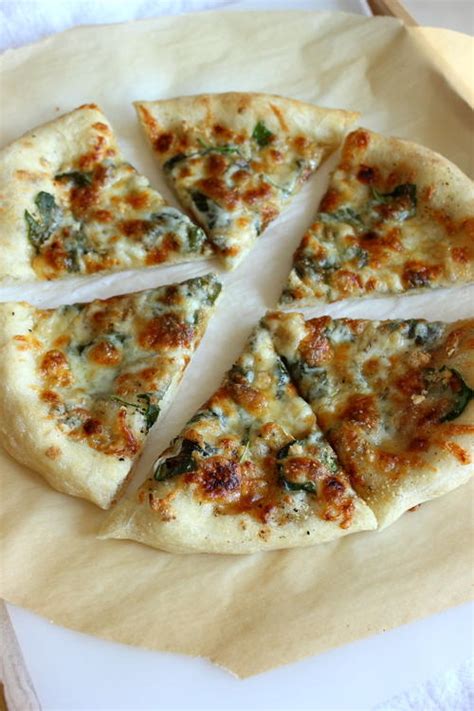 Blue Cheese Roasted Garlic Pizza