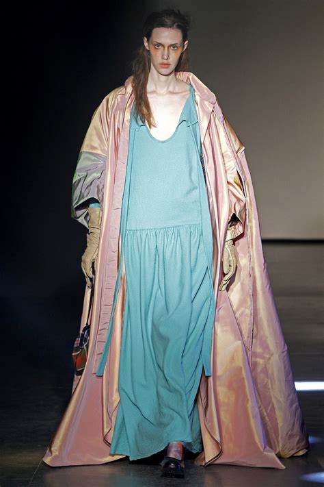 Vivienne Westwood Ready To Wear Fashion Show Collection Fall Winter