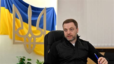 Ukraine Minister Killed In Helicopter Crash Oversaw Some Security Forces The New York Times