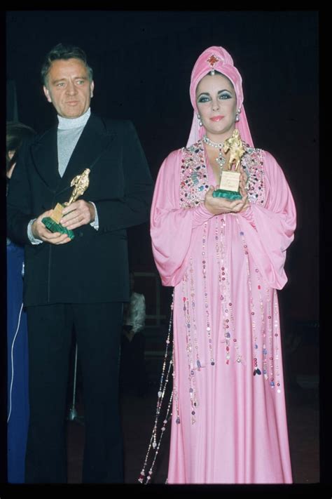 She Wore This Matching Pink Caftan And Turban During A Trip To Italy