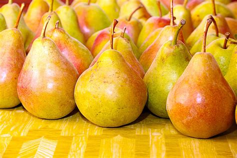 All About Pears How To Pick Prepare And Store Produce For Kids