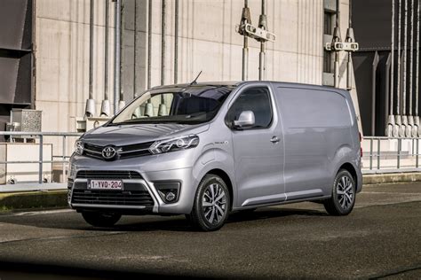 Le Nouveau Toyota Proace Electric élu Véhicule Utilitaire Electrique