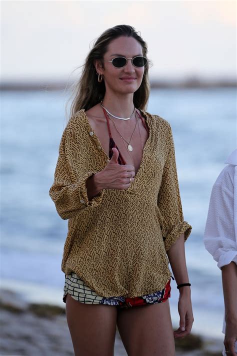 Candice Swanepoel On The Beach In Miami 11152020 • Celebmafia