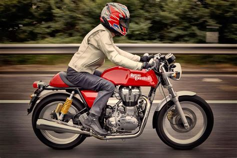 The feature list of continental gt includes street, road riding modes, abs, pass switch and side reflectors in terms of safety. Royal Enfield Continental GT launched at a Price of 2.05 ...