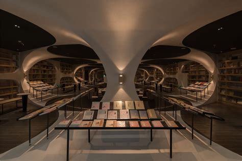 Chinese Bookstore With Amazing Design Incredible Store Design