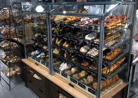 Bakery And Pastry Display Perfect Fit Usa