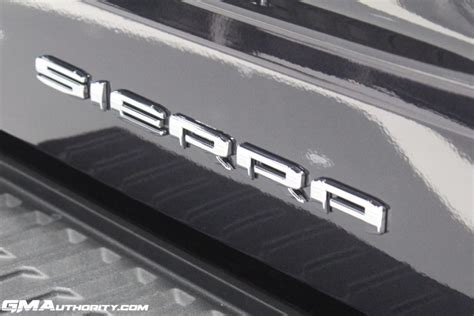 2023 Gmc Sierra 1500 Multipro Tailgate Under Constraint