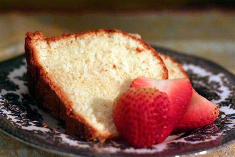 Invert the cake onto a wire rack and let cool completely before serving. Paula Deen's Pound Cake • Cheap Ways To...