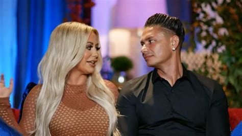 Aubrey Oday Recalls Having Sex With Pauly D On A Plane