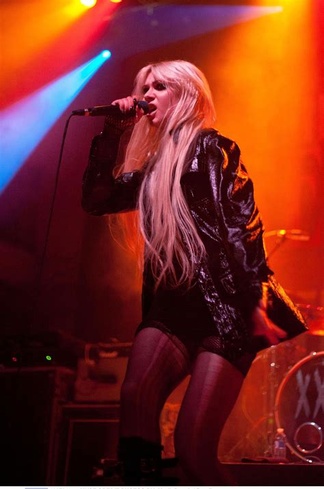 Model Upg Taylor Momsen Live Performance At Crofoot Ballroom In